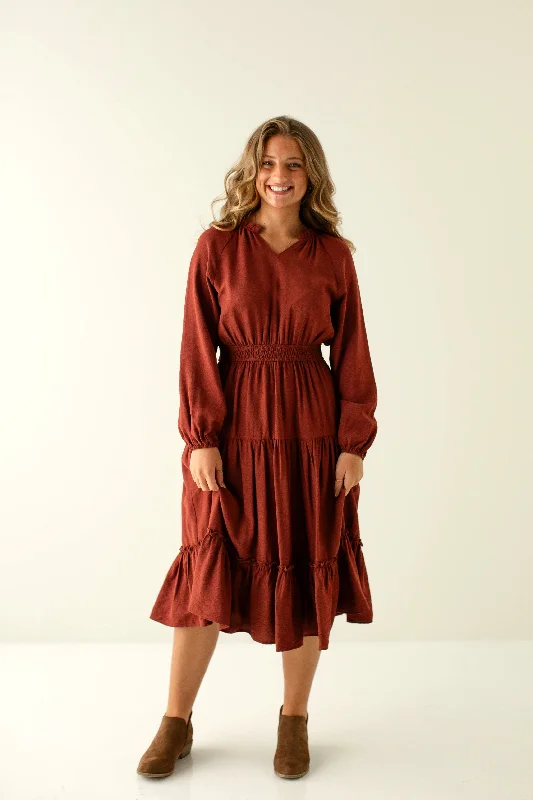 Best midi dresses for casual wear'Amber' Raglan Sleeve Tiered Midi Dress in Deep Rust Best midi dresses for casual wear