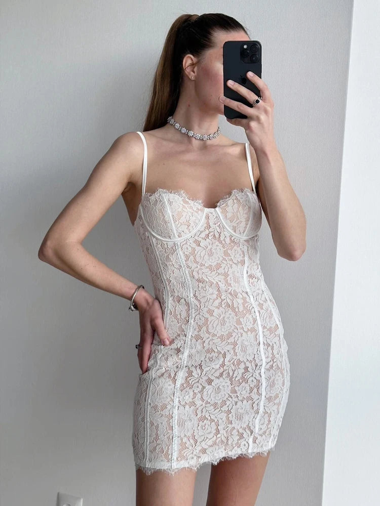 Amalia - lace body con dress Lace Dress Perfect